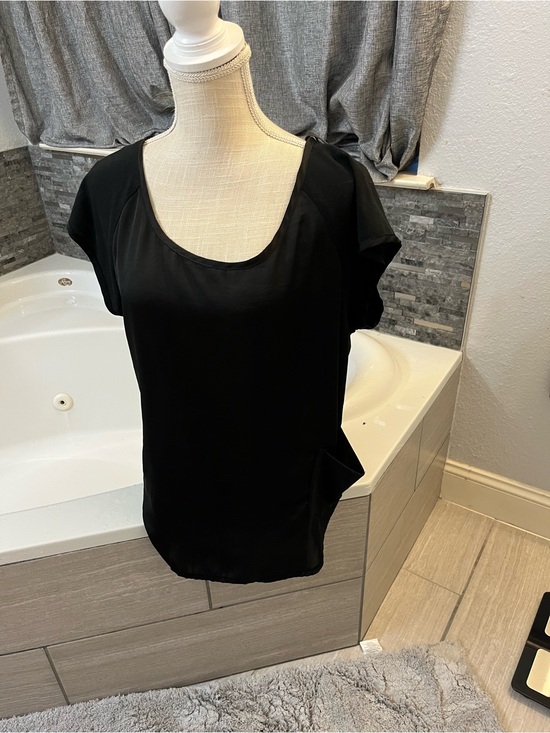 Love Squared Tops - Women’s XL Black Short Sleeve Scoop Neck Blouse with Side Tie